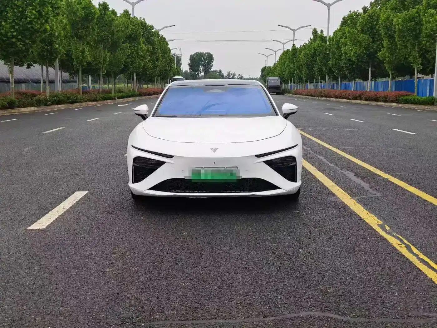Nezha S 2022 Range Extended Version 1160km Rear-Wheel Drive Large Version — миниатюра 2