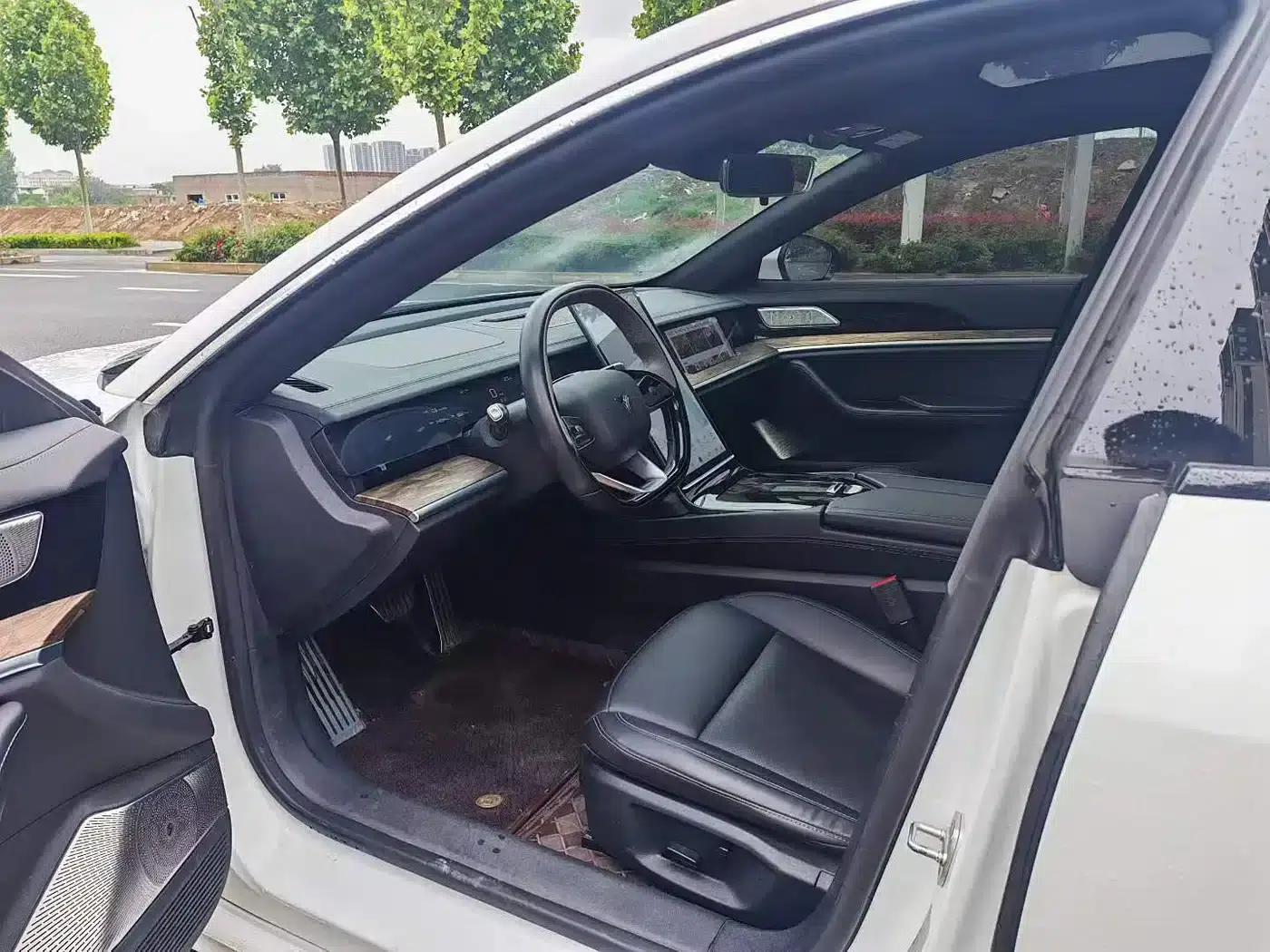 Nezha S 2022 Range Extended Version 1160km Rear-Wheel Drive Large Version — миниатюра 4