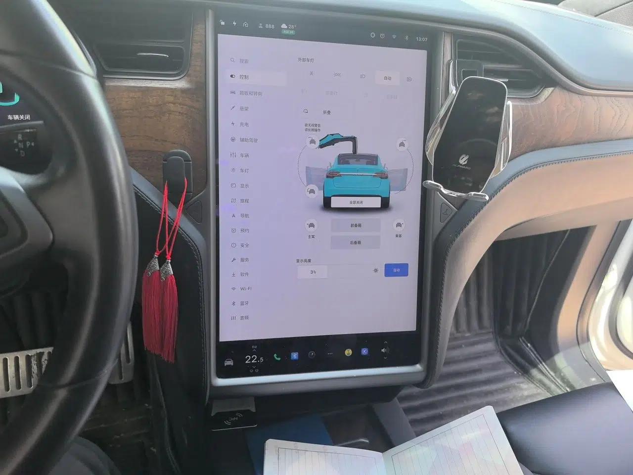 Tesla Model X 2019 Performance High-Performance Edition — миниатюра 14