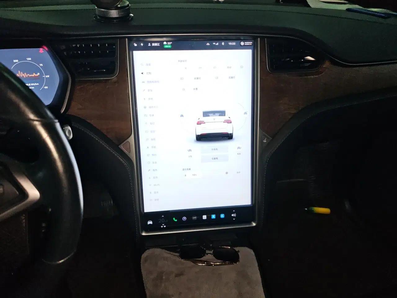 Tesla Model X 2019 Long-Range Version — миниатюра 14