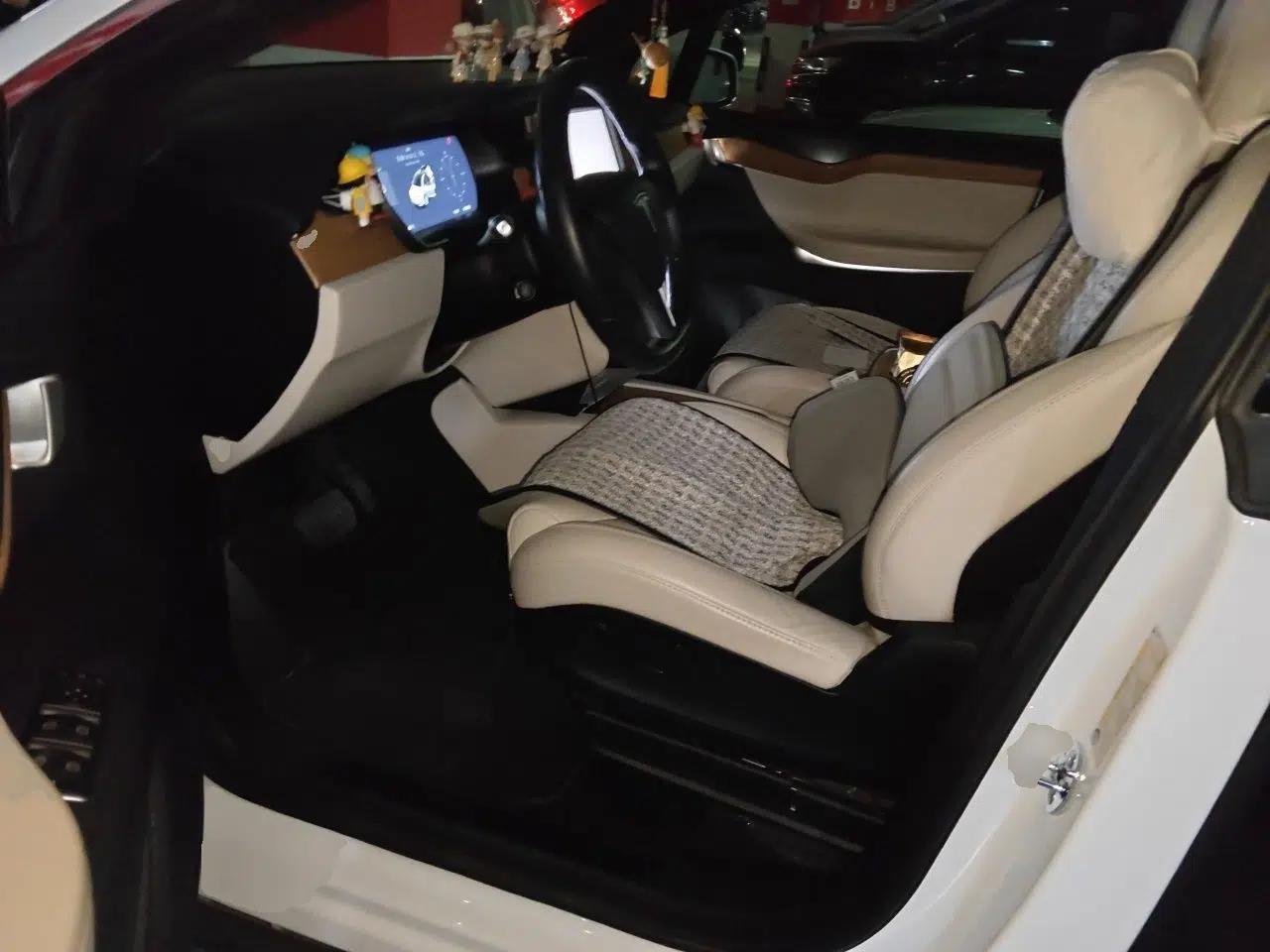Tesla Model X 2016 X 75D — миниатюра 17