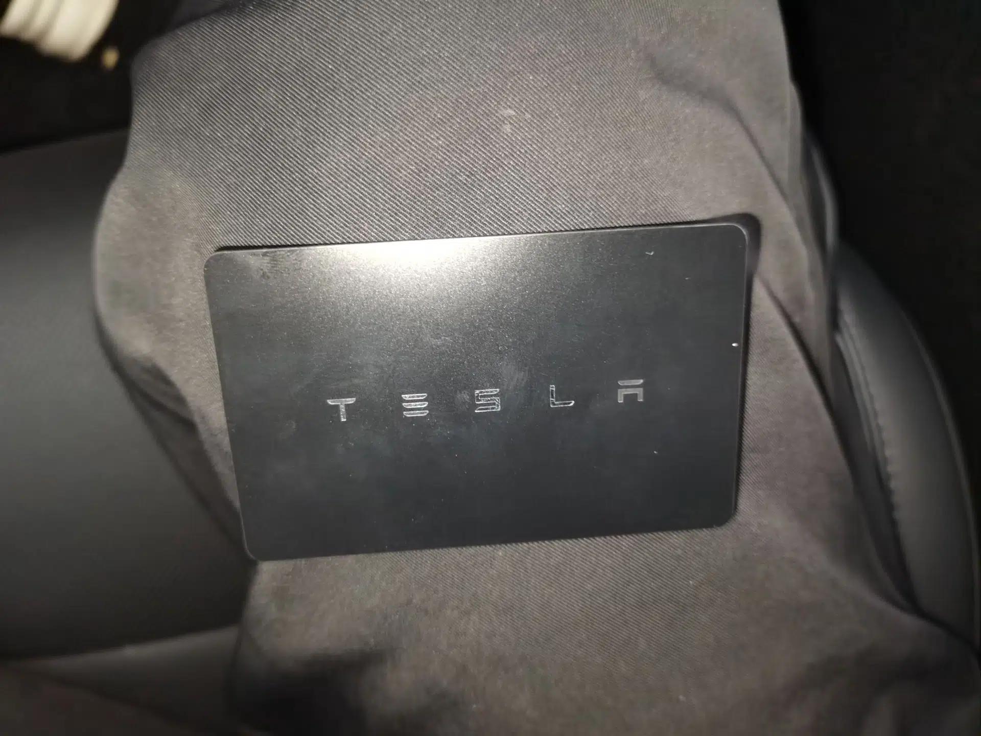 Tesla Model Y L 2025 Model Long-Range All-Wheel-Drive Version — миниатюра 9