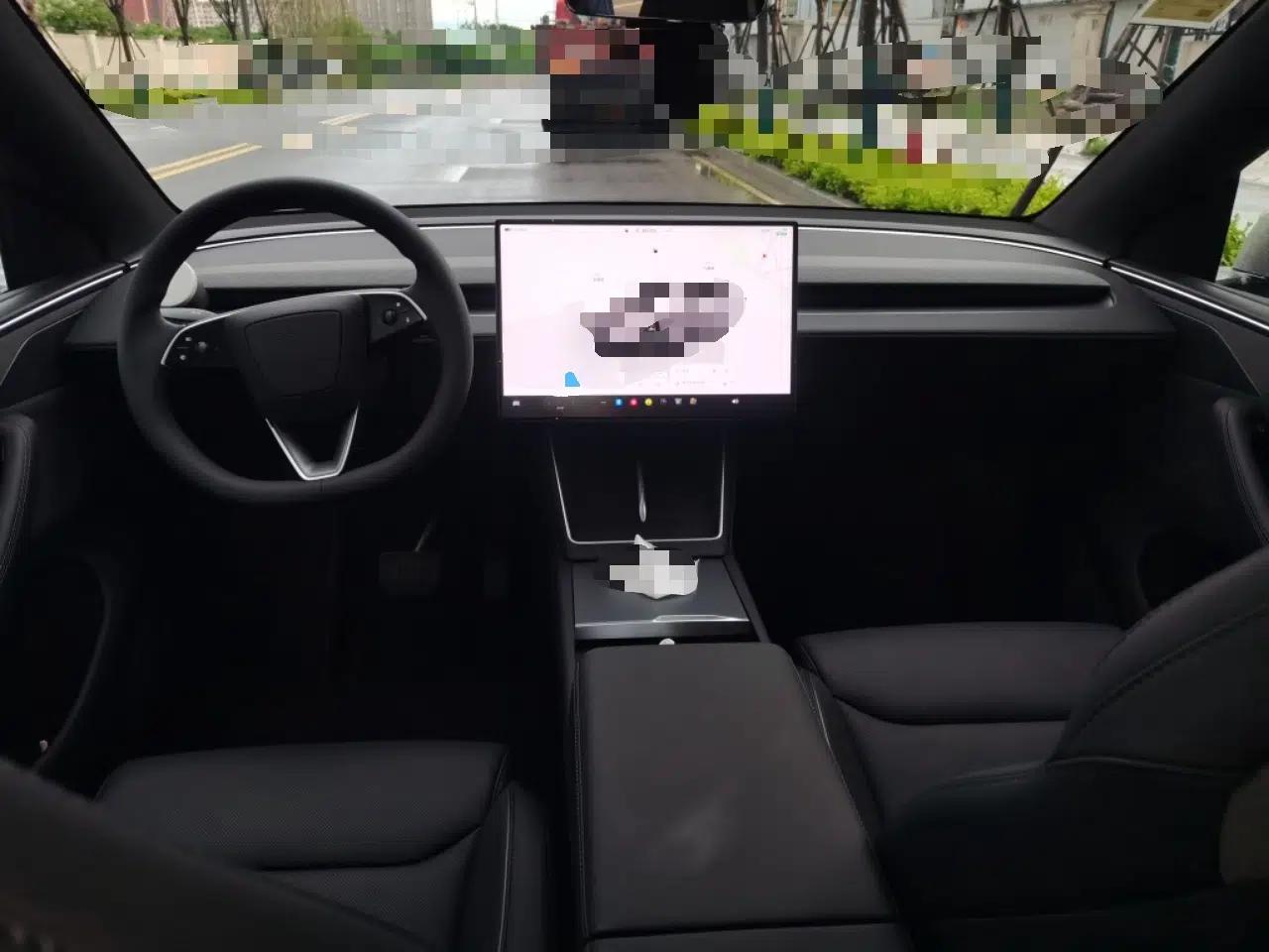 Tesla Model Y L 2025 Model Long-Range All-Wheel-Drive Version — миниатюра 10