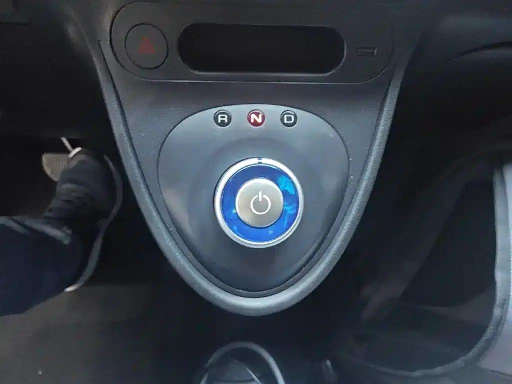 ORA Black Cat 2021 Model 351km Luxury — миниатюра 14