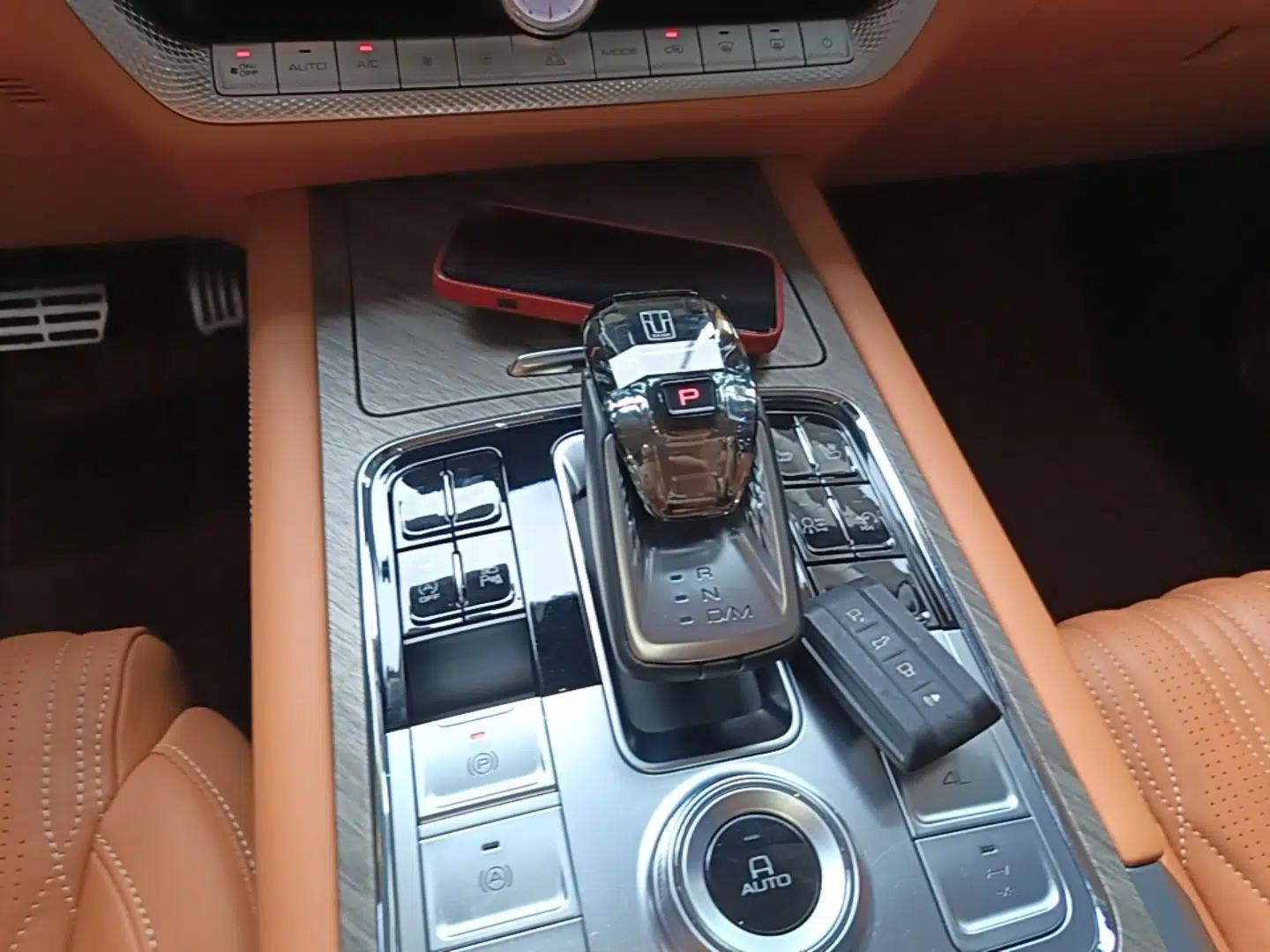 Tank 500 2022 3.0T Sport Edition "Creation" Version 5-Seater — миниатюра 17