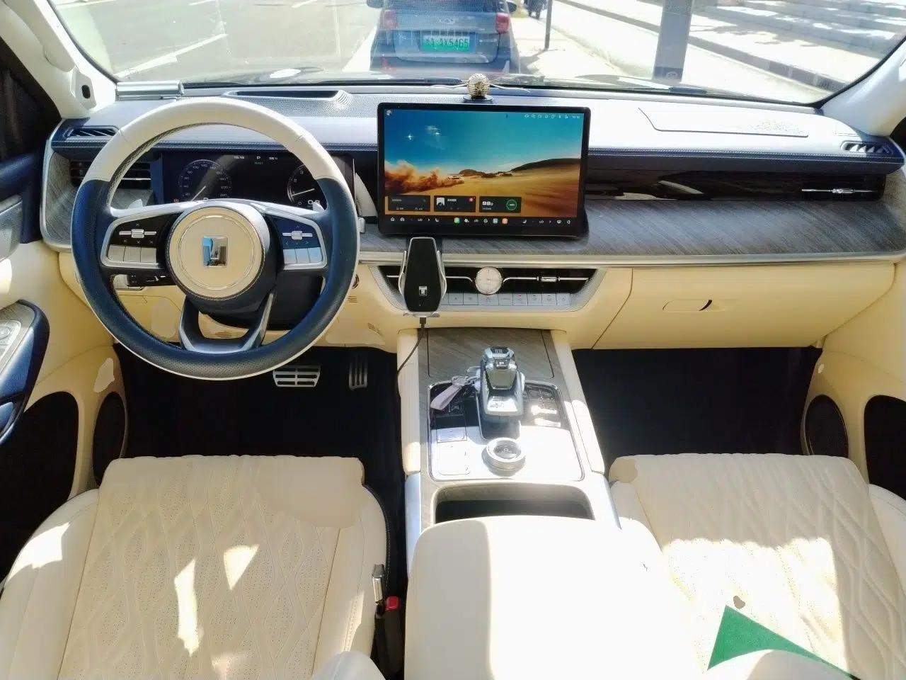 Tank 500 2022 3.0T Sport Edition "Creation" Style 7 Seats — миниатюра 10