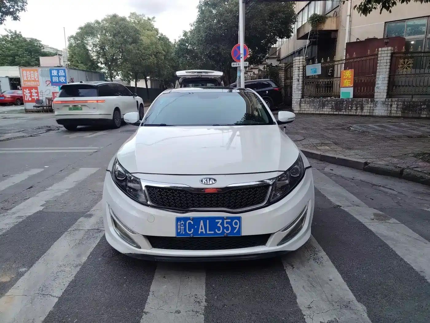 Kia K5 2012 2.0L Automatic GL — миниатюра 2