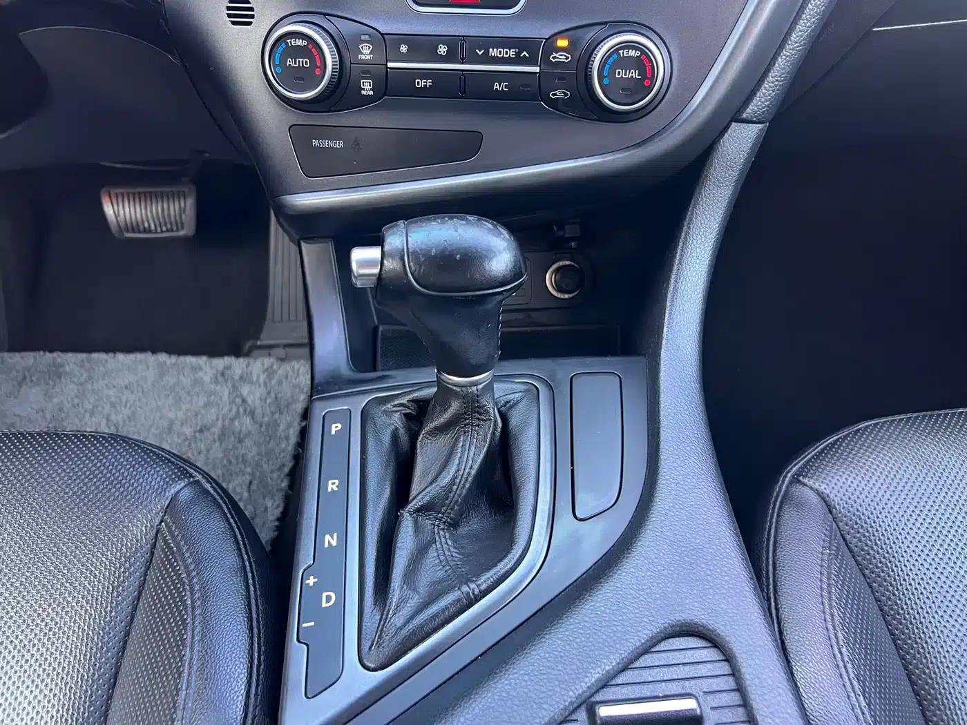 Kia K5 2015 2.0T Automatic Turbo — миниатюра 17