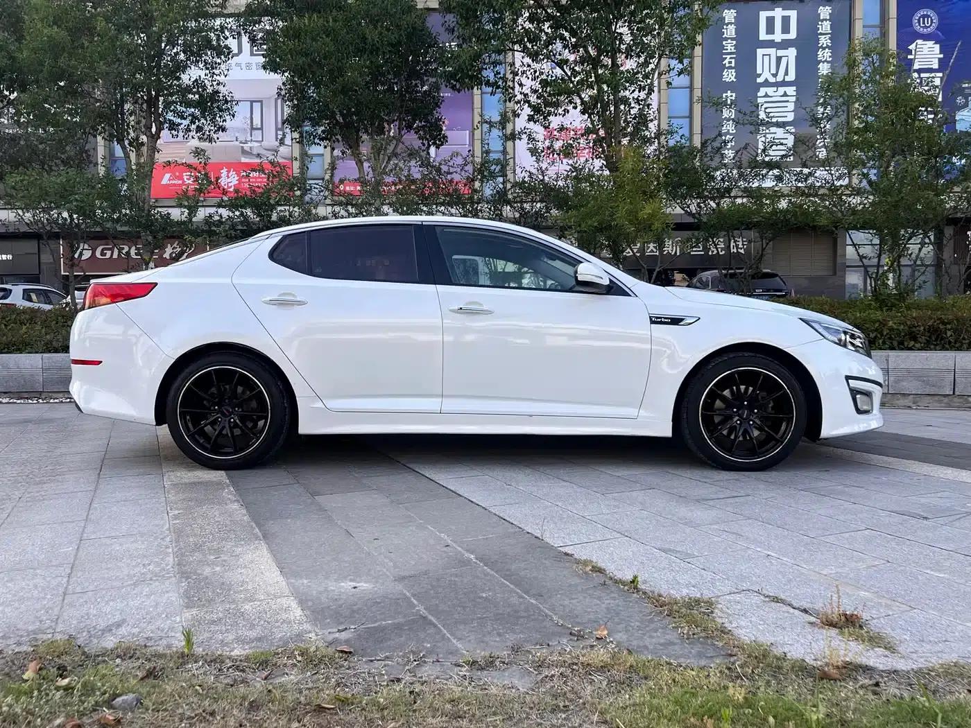 Kia K5 2015 2.0T Automatic Turbo — миниатюра 6