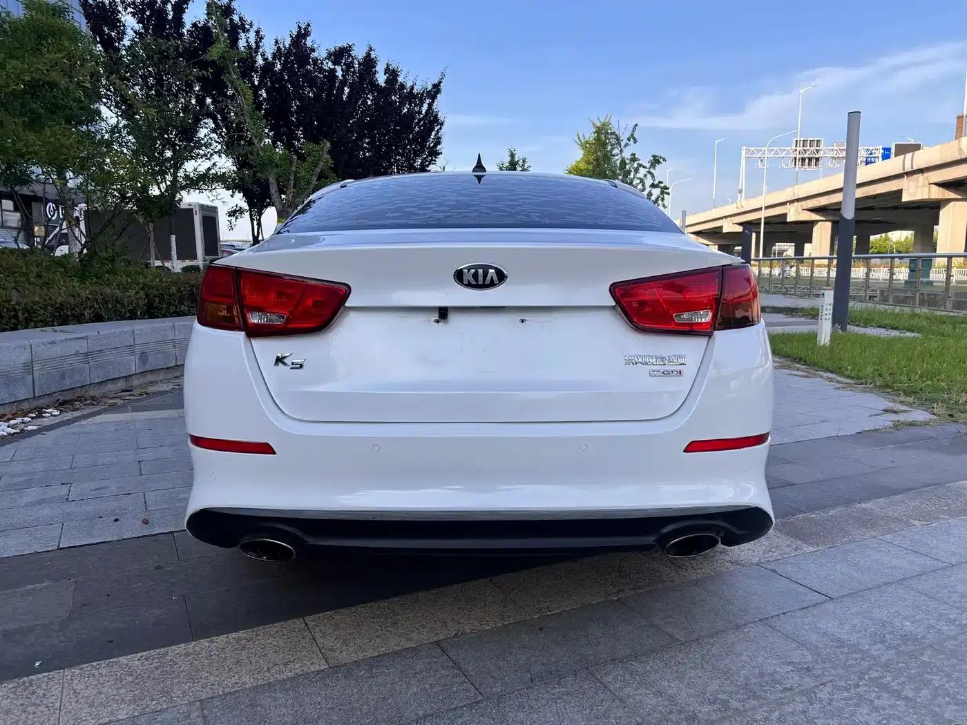 Kia K5 2015 2.0T Automatic Turbo — миниатюра 9