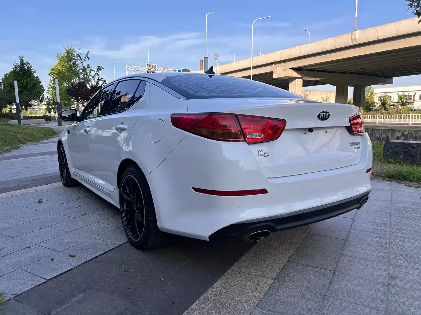 Kia K5 2015 2.0T Automatic Turbo — миниатюра 10