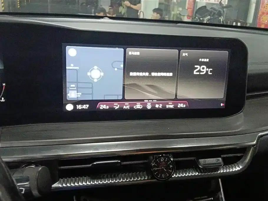 Kia K5 2020 270T CVVD Luxury Edition — миниатюра 13