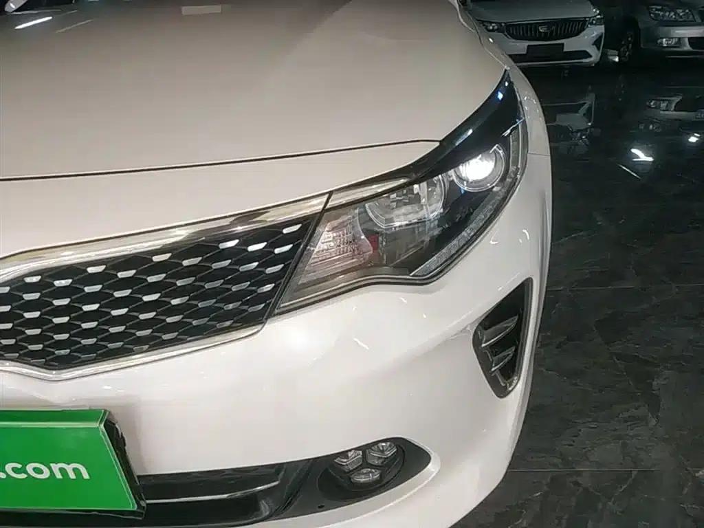 Kia K5 2016 1.6T Automatic LUX — миниатюра 24