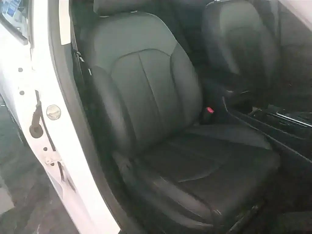 Kia K5 2016 1.6T Automatic LUX — миниатюра 25