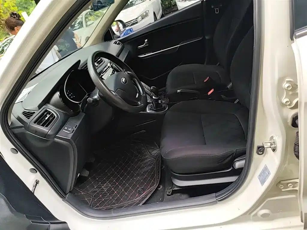 Kia K2 2015 Sedan 1.4L MT GLS — миниатюра 15
