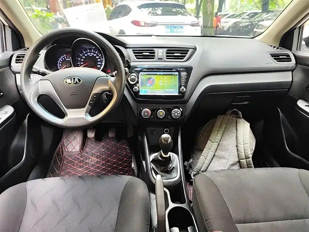 Kia K2 2015 Sedan 1.4L MT GLS — миниатюра 10