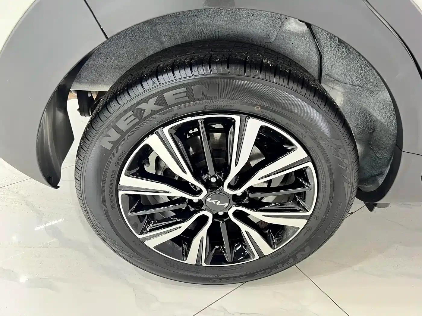 Kia K5 2021 1.4L Automatic Fun Edition — миниатюра 17