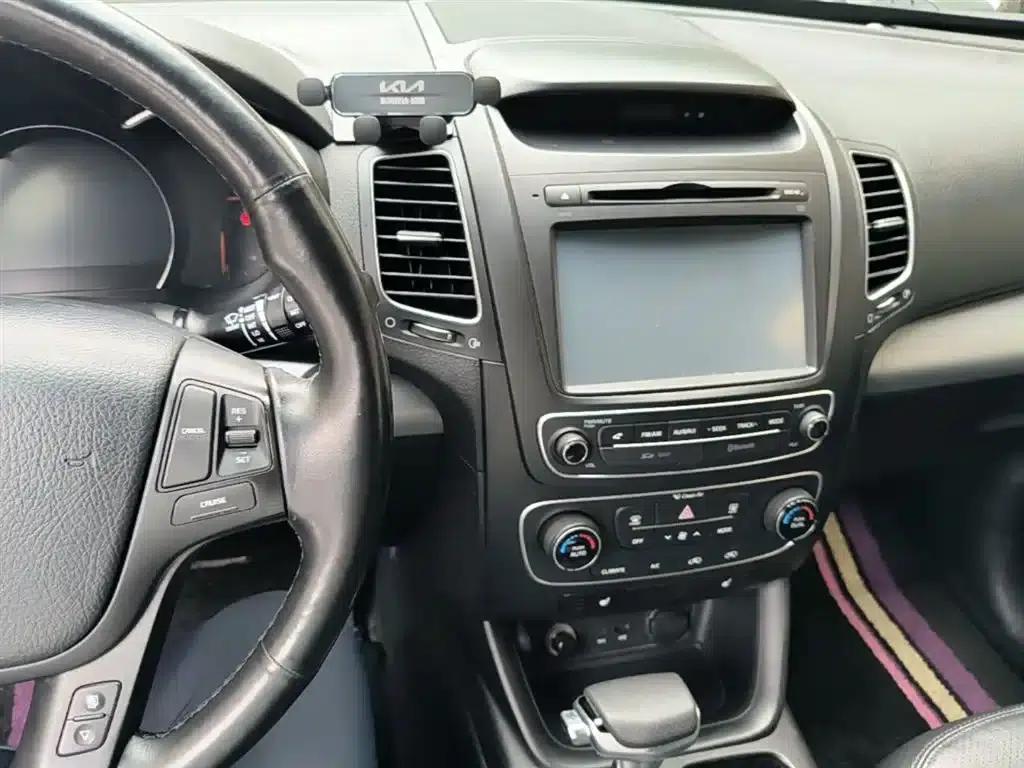 2013 Sorento 2.4L 7-seater Petrol Luxury Edition — миниатюра 13