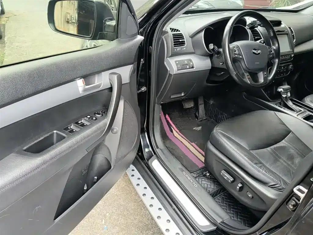 2013 Sorento 2.4L 7-seater Petrol Luxury Edition — миниатюра 16