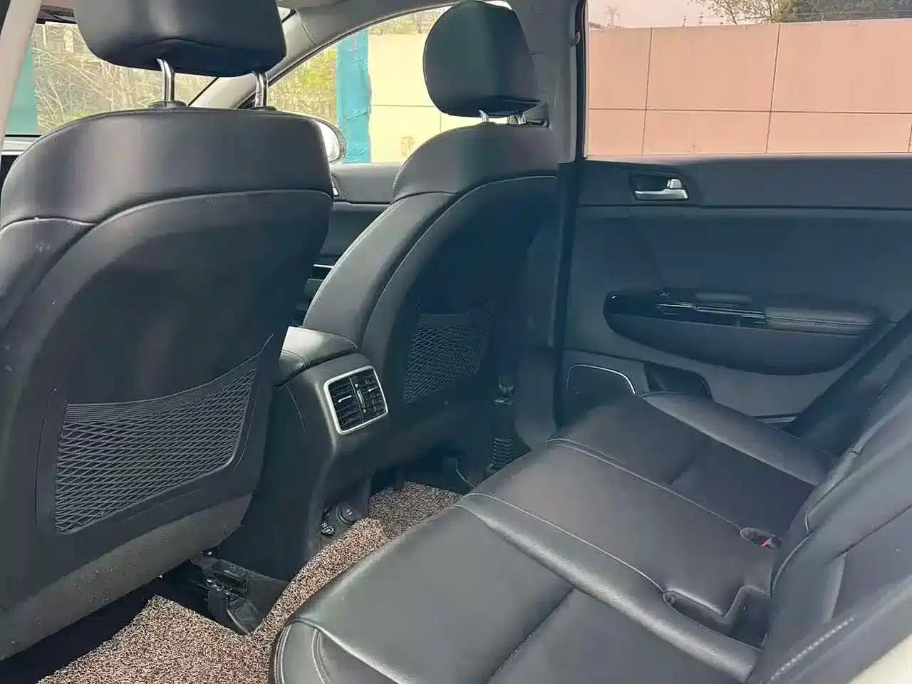 Kia KX5 2016 2.0L Automatic 2WD GLS — миниатюра 8