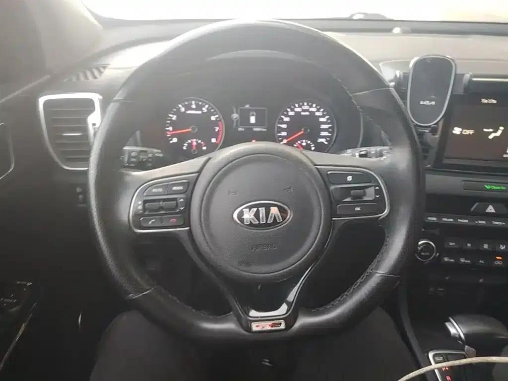 Kia KX5 2016 1.6T Automatic 2WD DLX — миниатюра 11