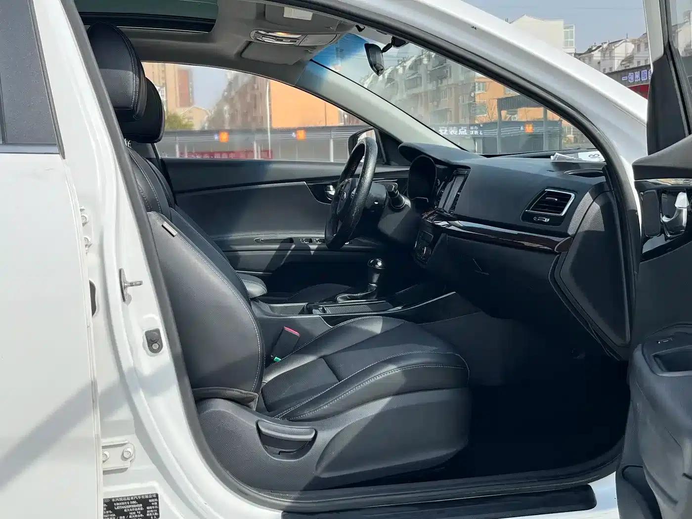 Kia K4 2015 1.8L Automatic GLS Special — миниатюра 13