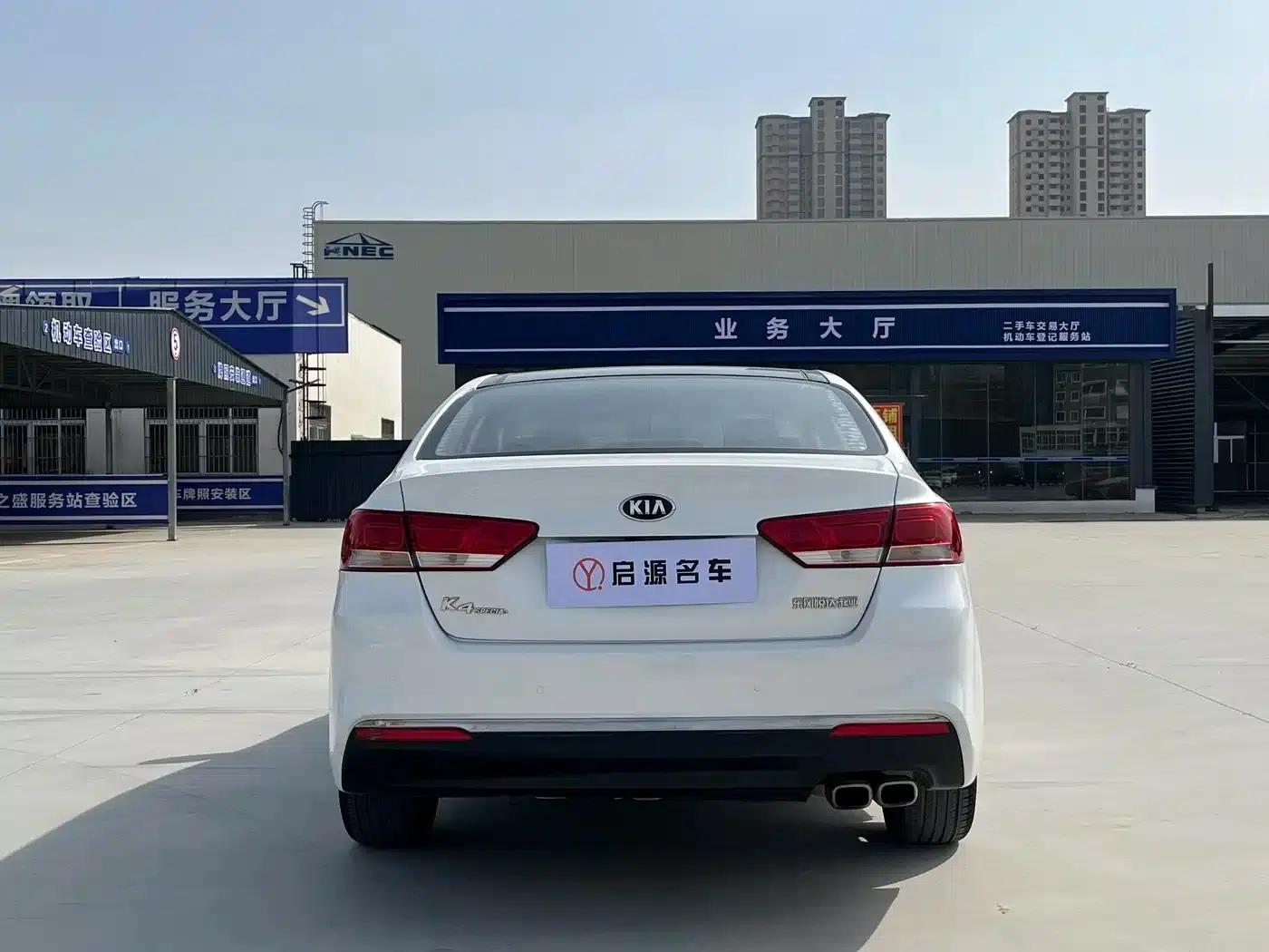 Kia K4 2015 1.8L Automatic GLS Special — миниатюра 18