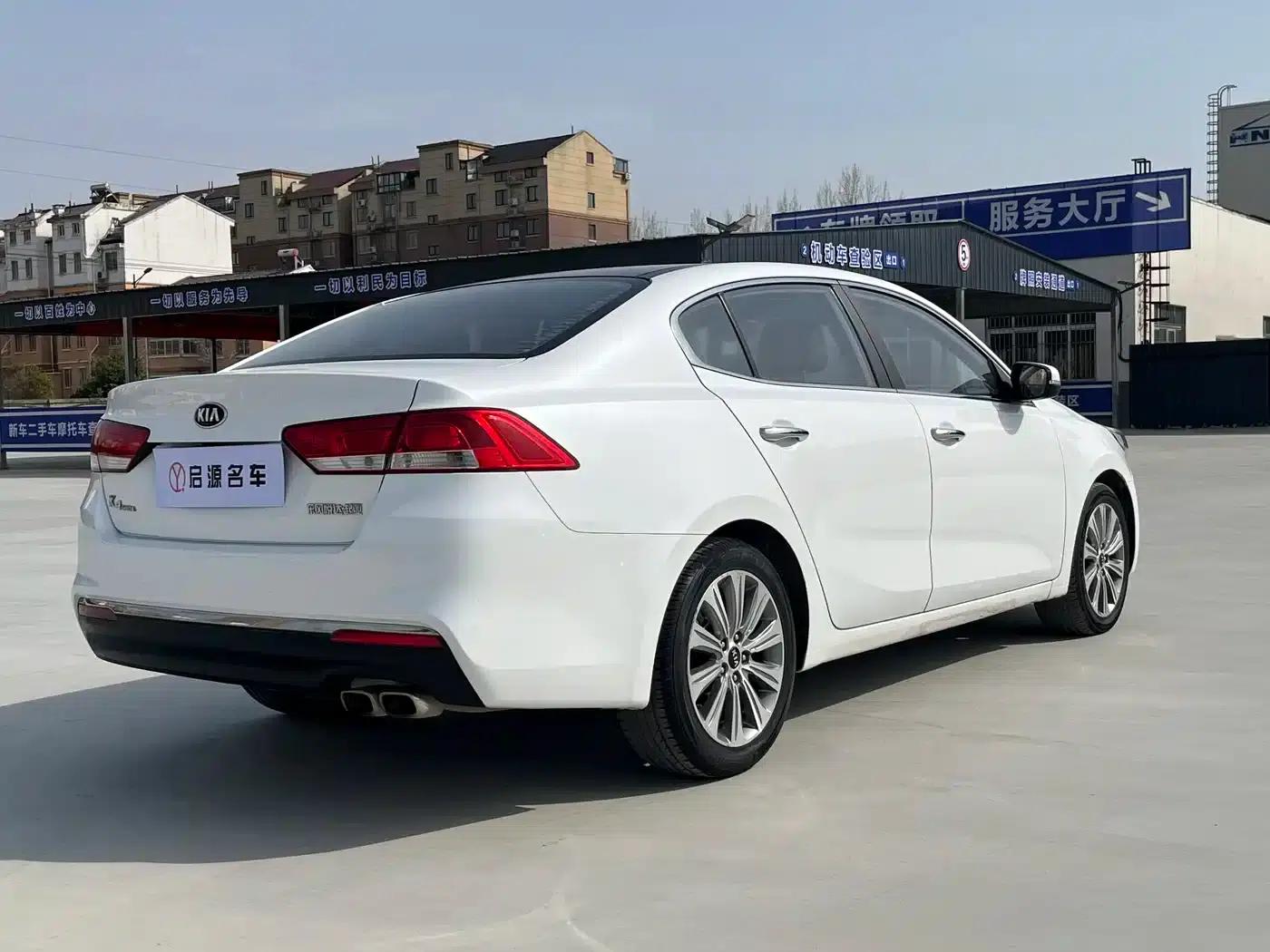 Kia K4 2015 1.8L Automatic GLS Special — миниатюра 19
