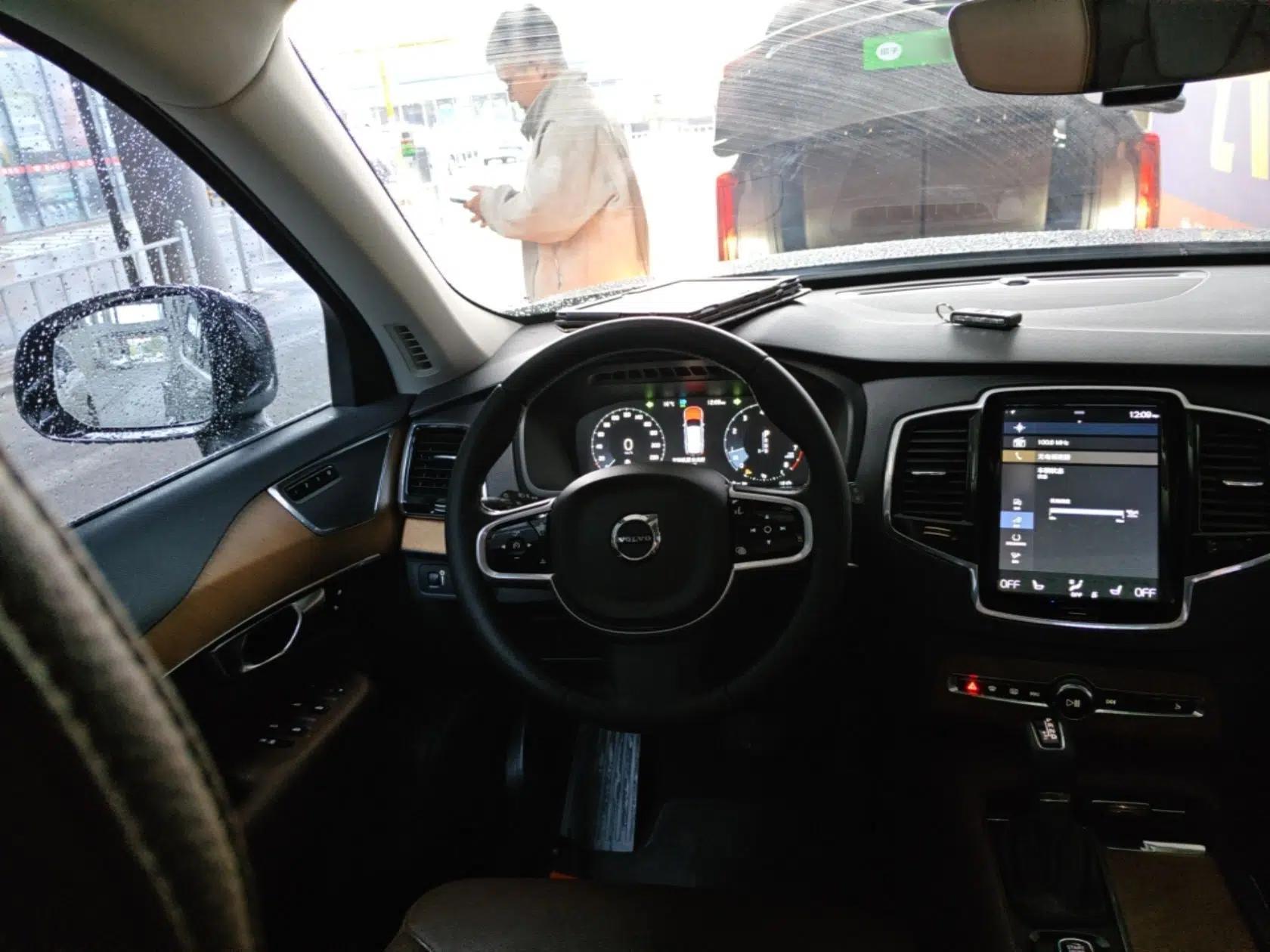 Volvo XC90 2019 T6 Zhiyi Edition 7-Seater China VI Standard — миниатюра 14