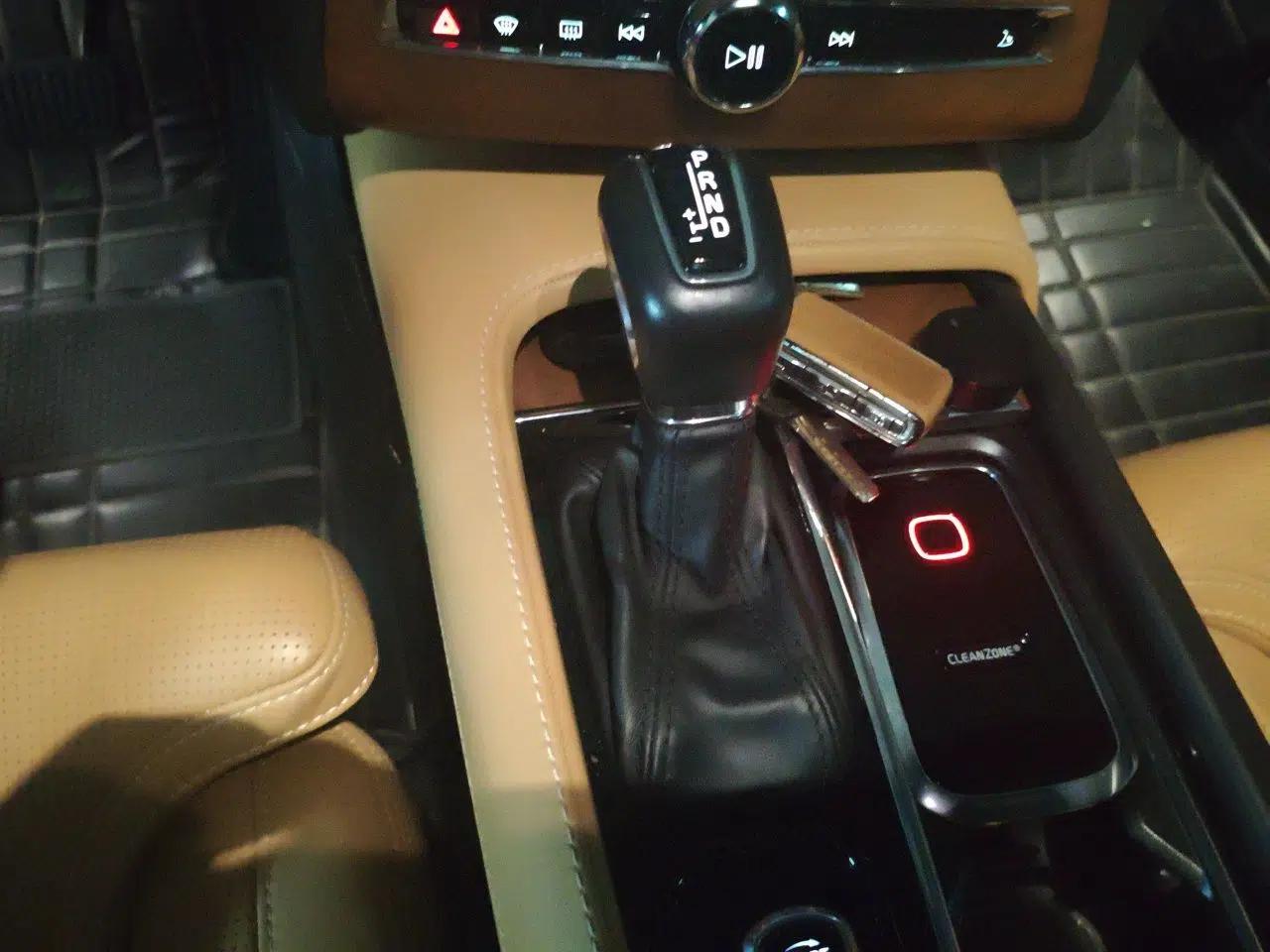 Volvo XC90 2019 T6 ZhiZun Edition 7-Seater China V Standard — миниатюра 15