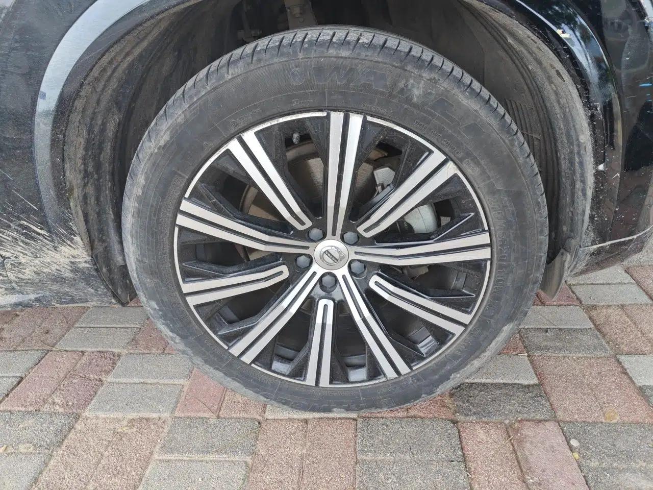 Volvo XC90 2020 T6 Zhiyi Luxury 7-Seater — миниатюра 8