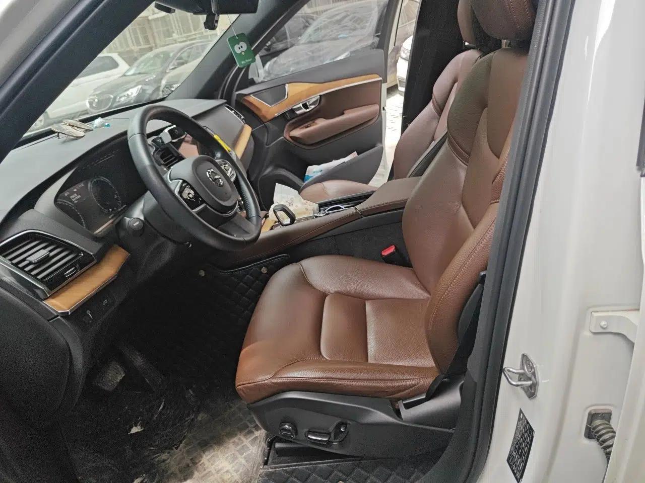 Volvo XC90 2021 B6 Zhiyi Luxury Edition 7-Seater — миниатюра 16