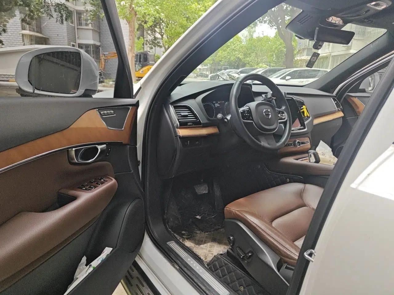 Volvo XC90 2021 B6 Zhiyi Luxury Edition 7-Seater — миниатюра 17