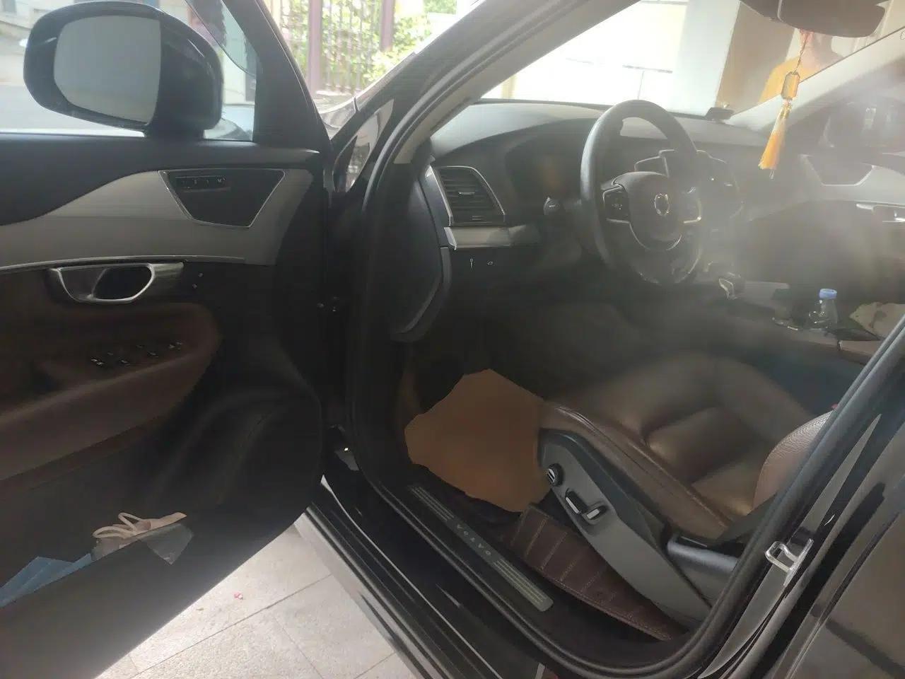 Volvo XC90 2019 T5 Zhiyi Edition 5-Seater China V Standard — миниатюра 17