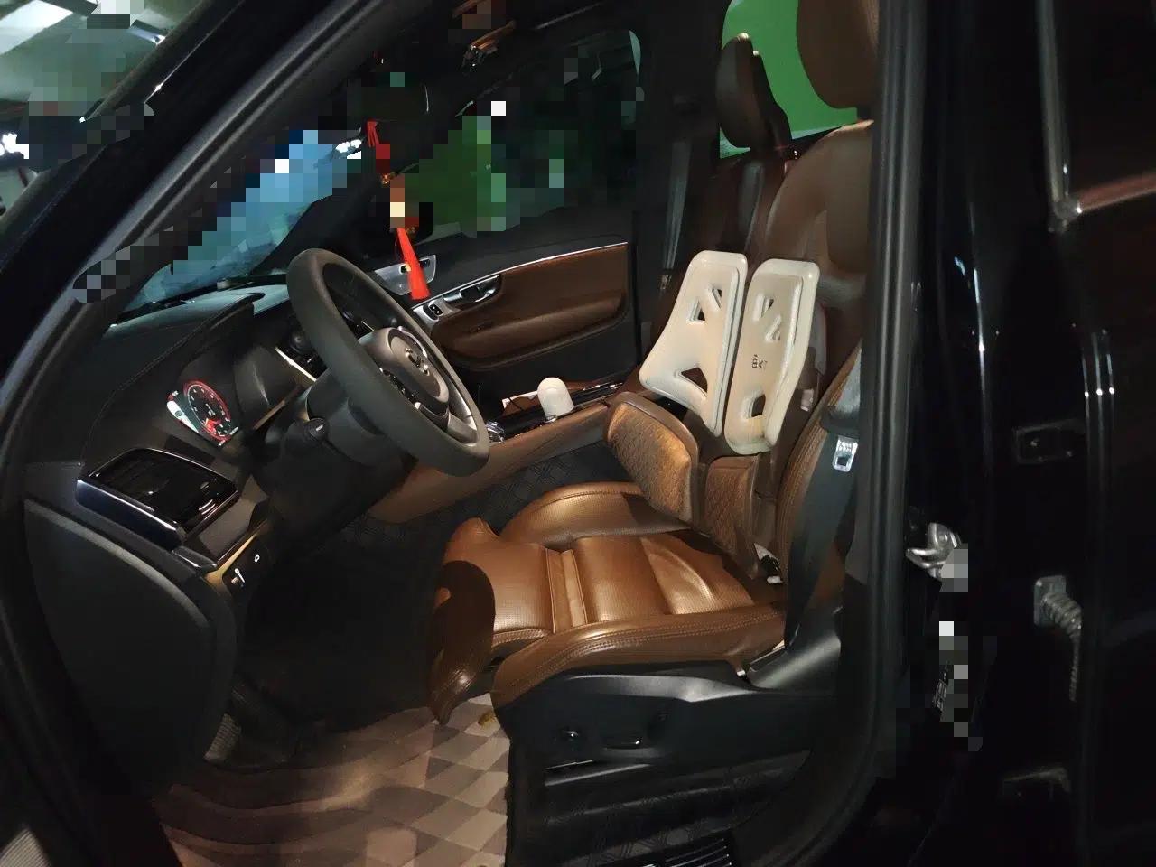 Volvo XC90 2022 B6 Zhiya Luxury 7-Seater — миниатюра 16
