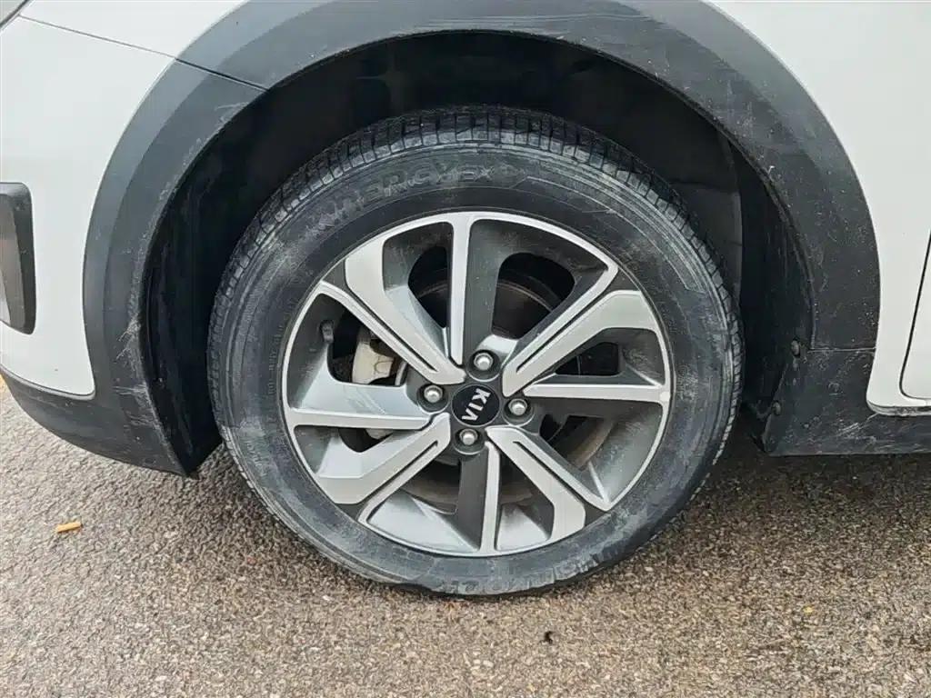 2017 KX CROSS 1.4L MT GLS — миниатюра 23
