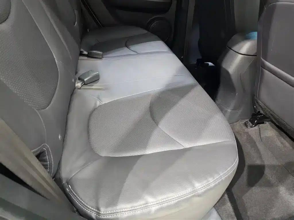 2013 Volkswagen Soul 1.6L AT Premium — миниатюра 24