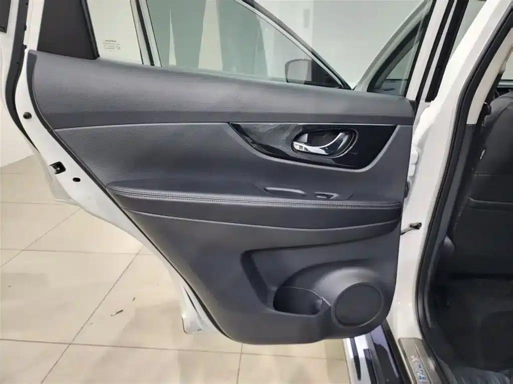 2013 Volkswagen Soul 1.6L AT Premium — миниатюра 8