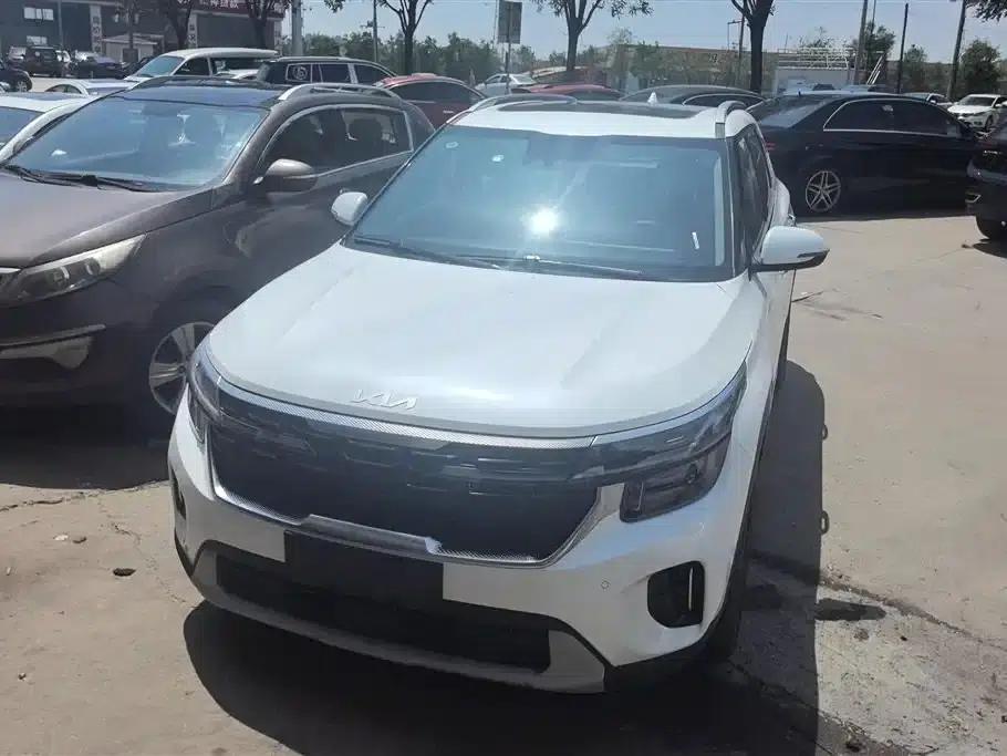 2023 Citroën Cytus 1.5L CVT Luxury Edition — миниатюра 2
