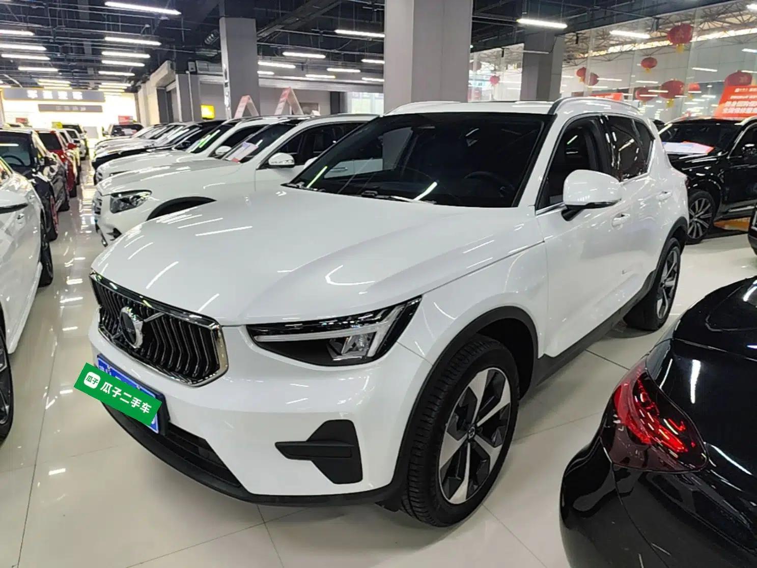 Volvo XC40 2024 B4 4x4 Smart Luxury Edition — миниатюра 1