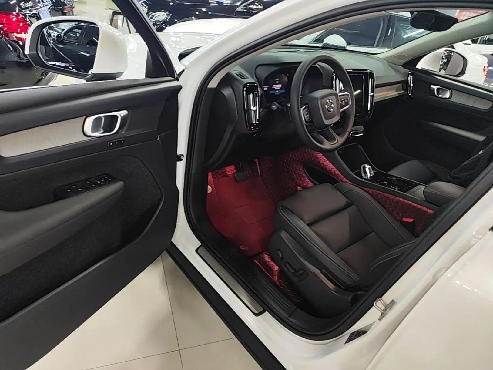 Volvo XC40 2024 B4 4x4 Smart Luxury Edition — миниатюра 19