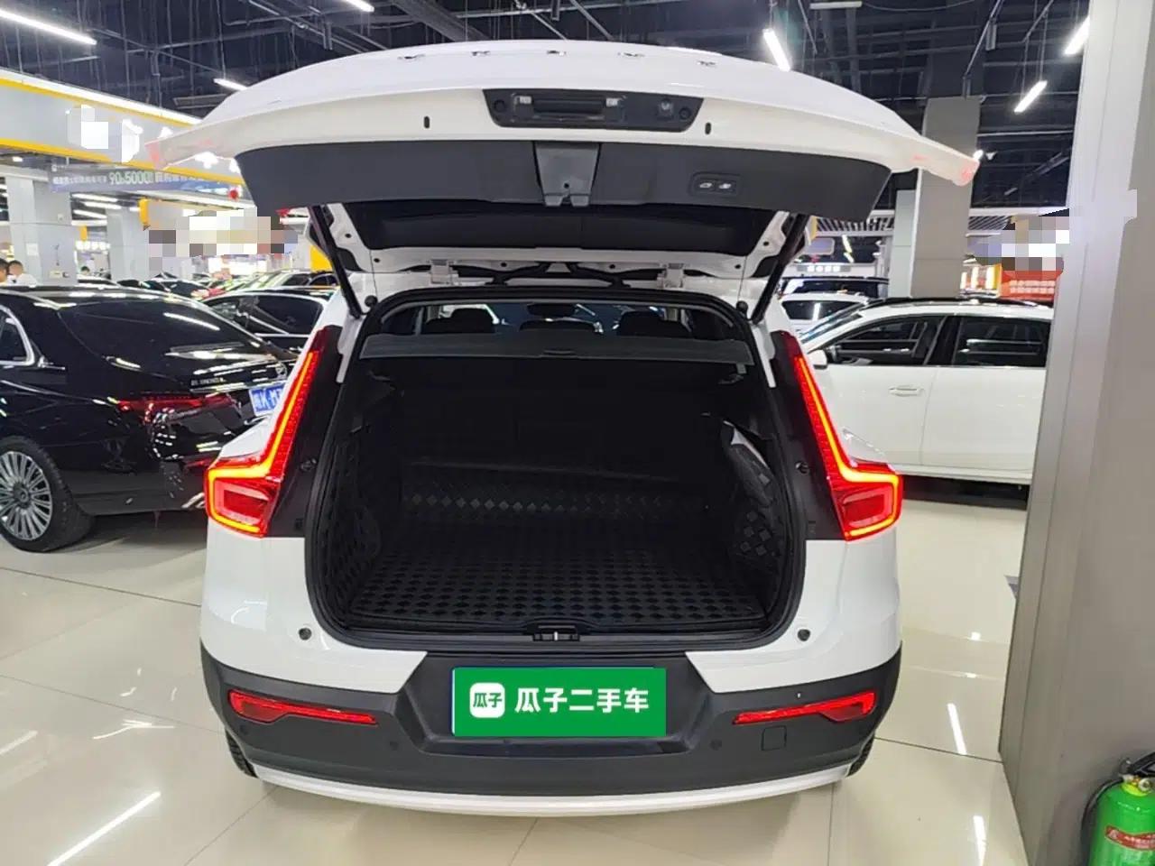 Volvo XC40 2024 B4 4x4 Smart Luxury Edition — миниатюра 22