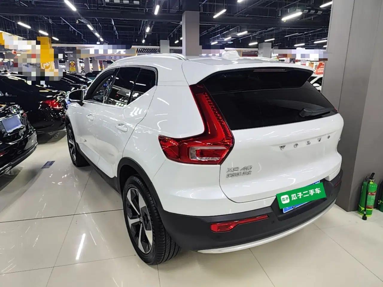 Volvo XC40 2024 B4 4x4 Smart Luxury Edition — миниатюра 4