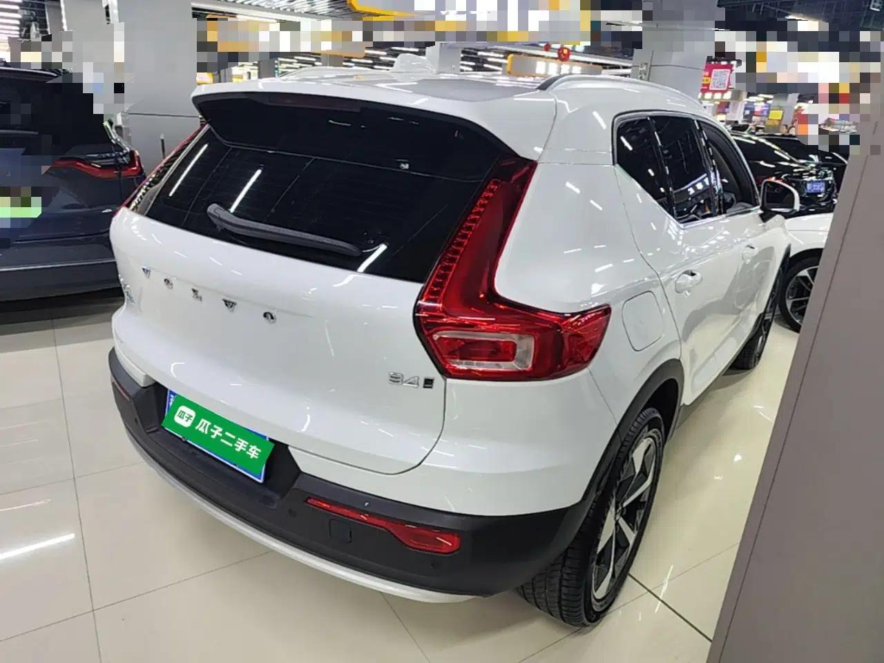 Volvo XC40 2024 B4 4x4 Smart Luxury Edition — миниатюра 6