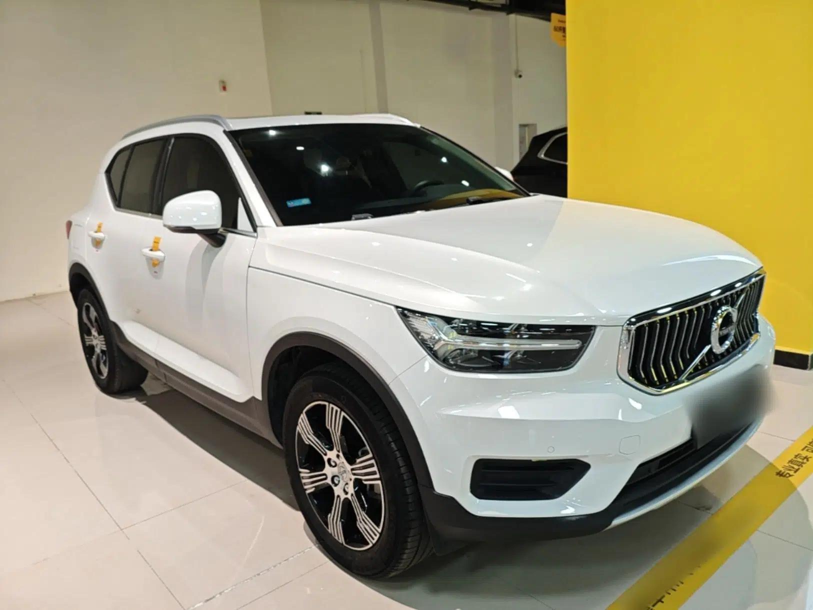 Volvo XC40 2020 T3 Zhiyuan Luxury Edition — миниатюра 3