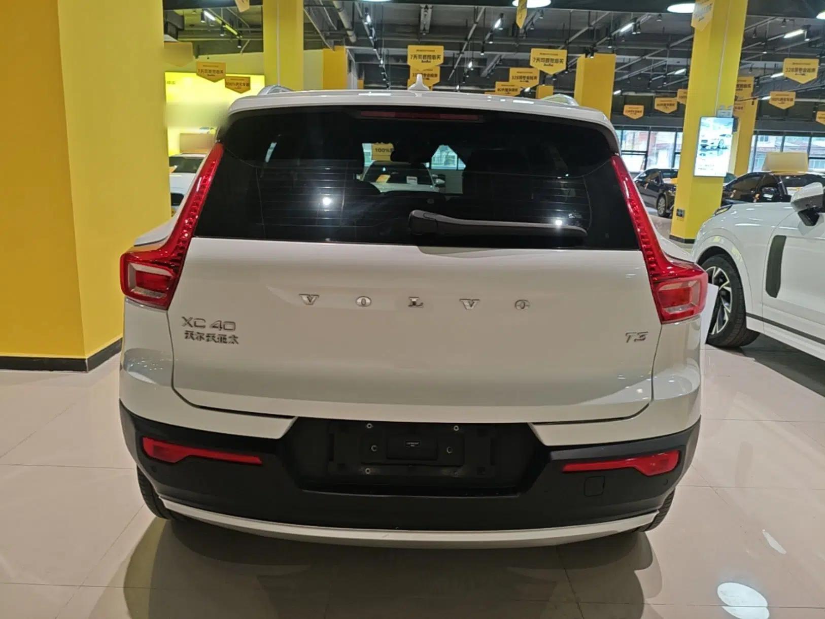 Volvo XC40 2020 T3 Zhiyuan Luxury Edition — миниатюра 5