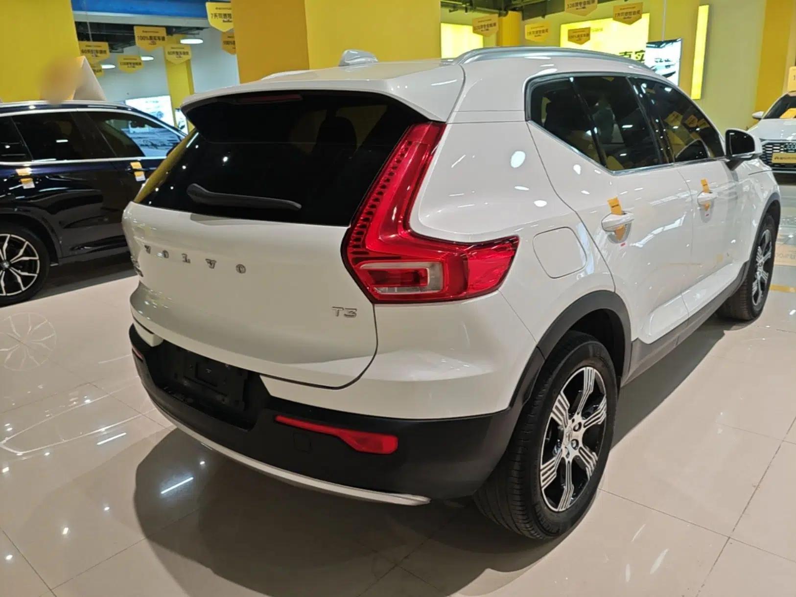 Volvo XC40 2020 T3 Zhiyuan Luxury Edition — миниатюра 6