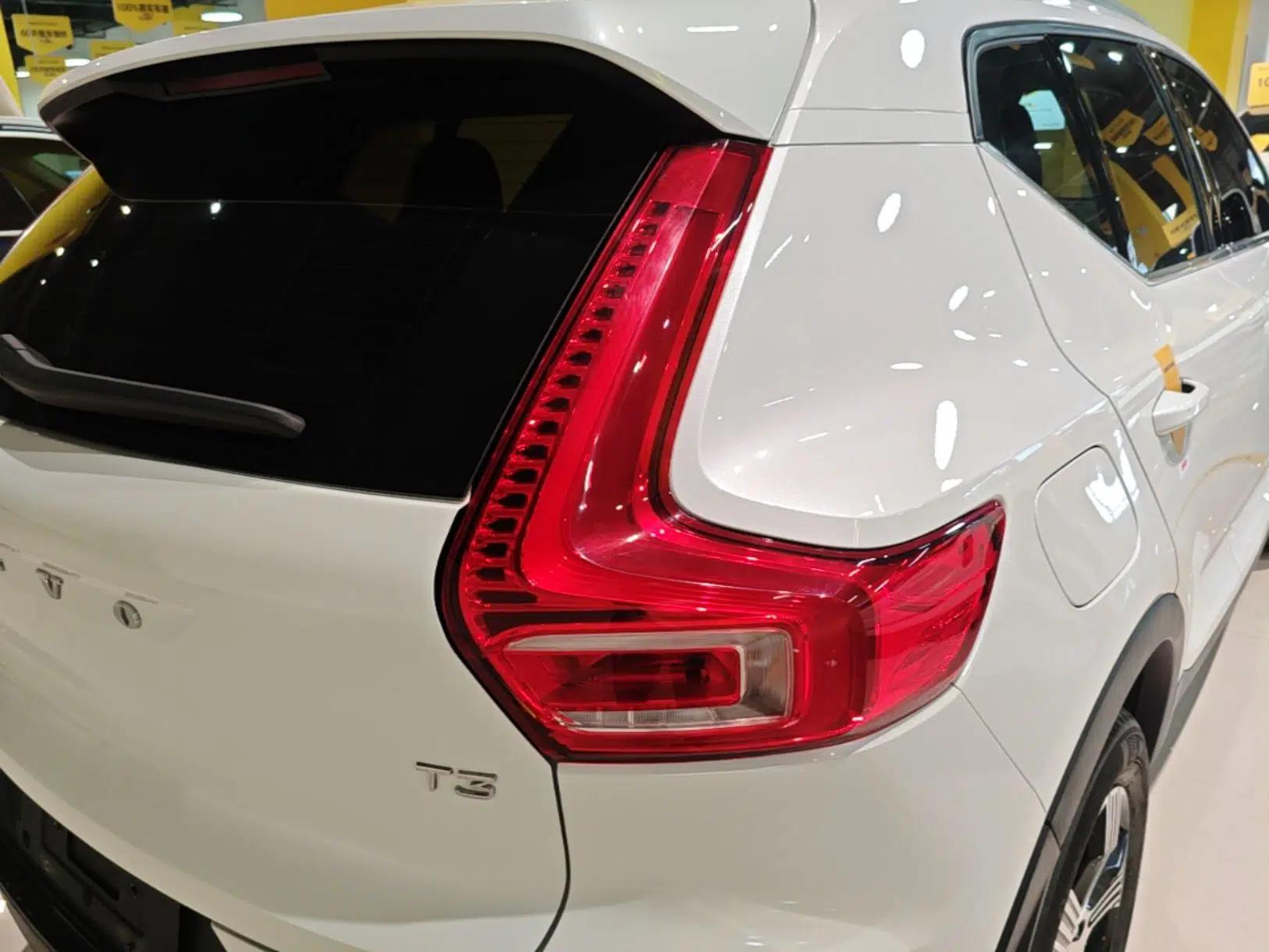 Volvo XC40 2020 T3 Zhiyuan Luxury Edition — миниатюра 7