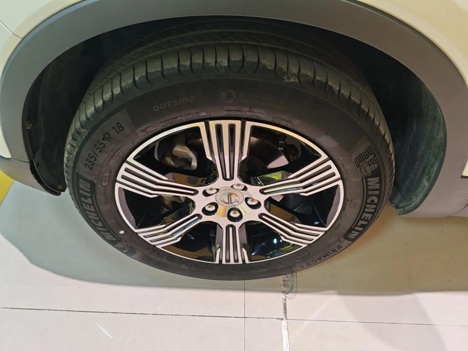 Volvo XC40 2020 T3 Zhiyuan Luxury Edition — миниатюра 8