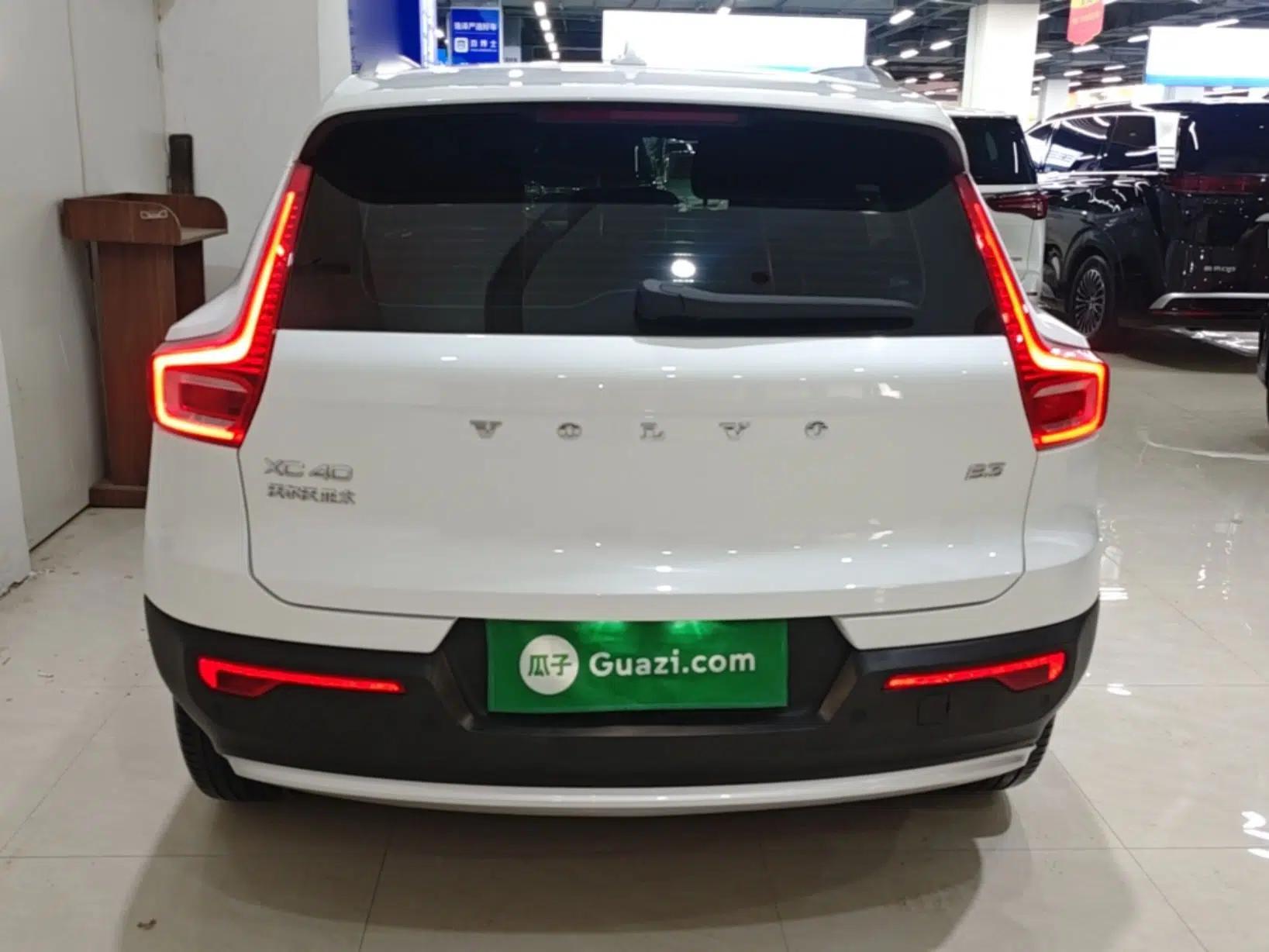 Volvo XC40 2023 B3 Zhiyuan Luxury Edition — миниатюра 5